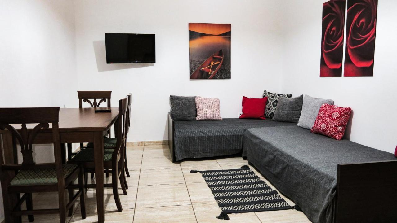 Kallisti Apartments Skiathos-stad Buitenkant foto