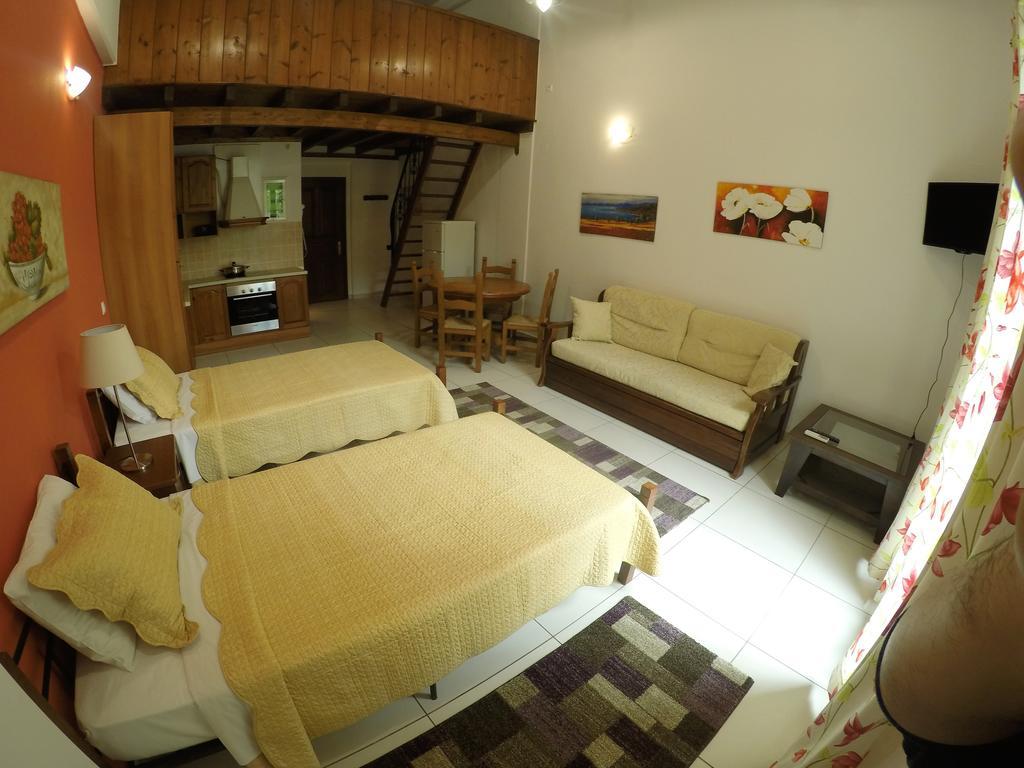 Kallisti Apartments Skiathos-stad Buitenkant foto